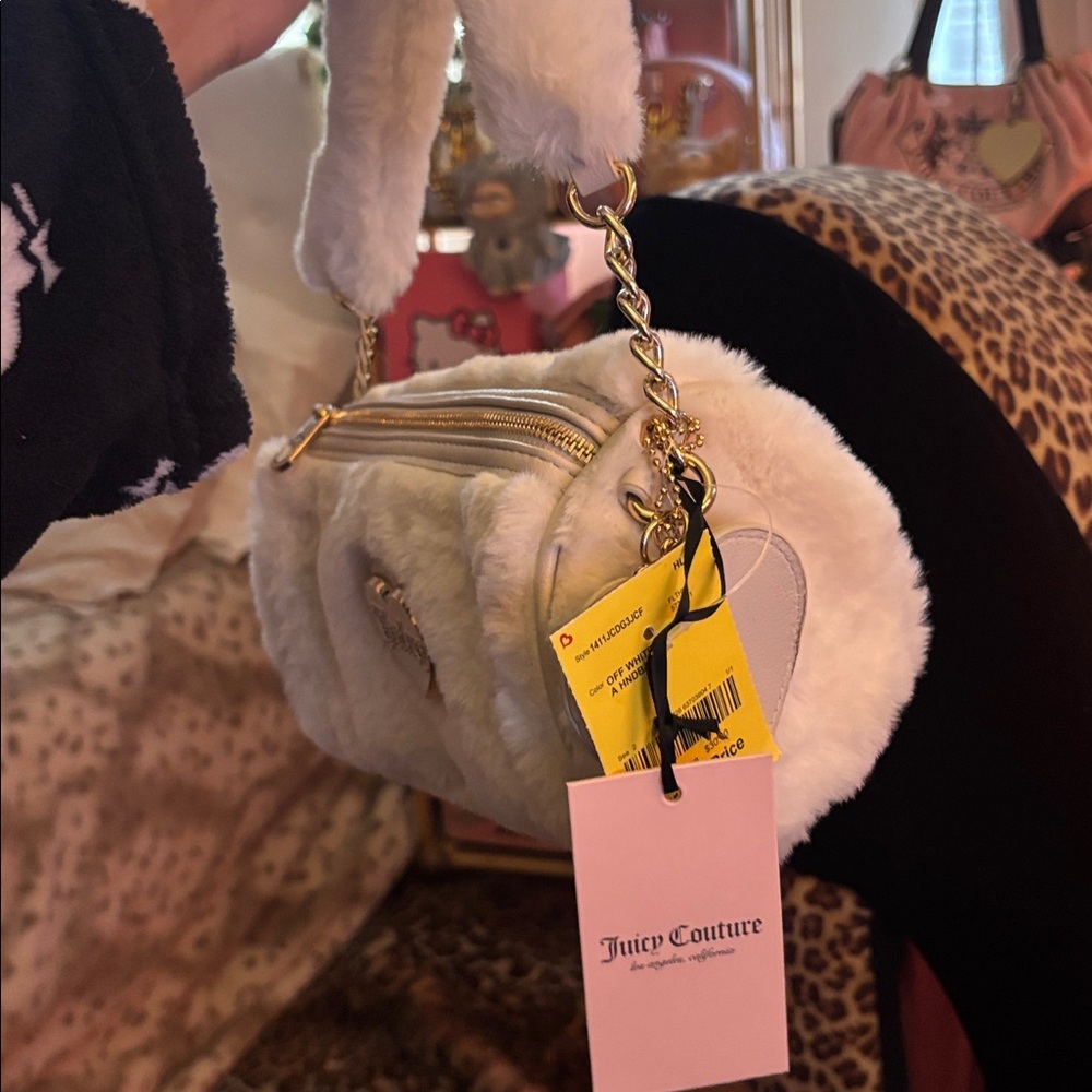 Juicy couture white fur barrel bag - Picture 2 of 5
